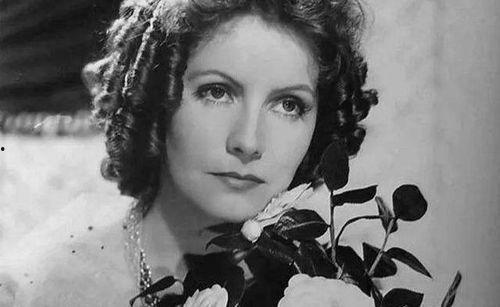 茶花女,绽放东方韵味的青春风采